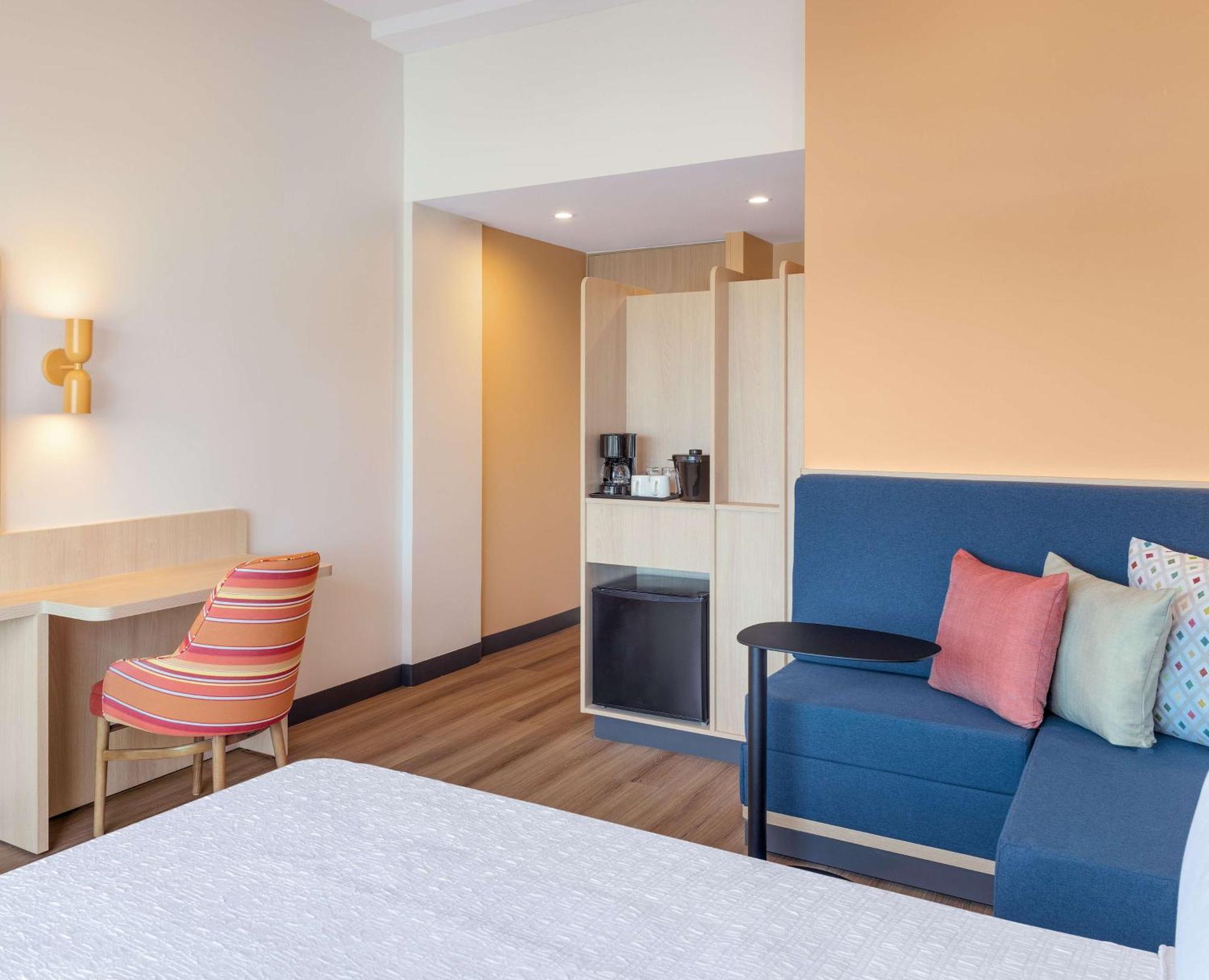 Отель Hampton By Hilton Guanacaste Airport Либерия Экстерьер фото